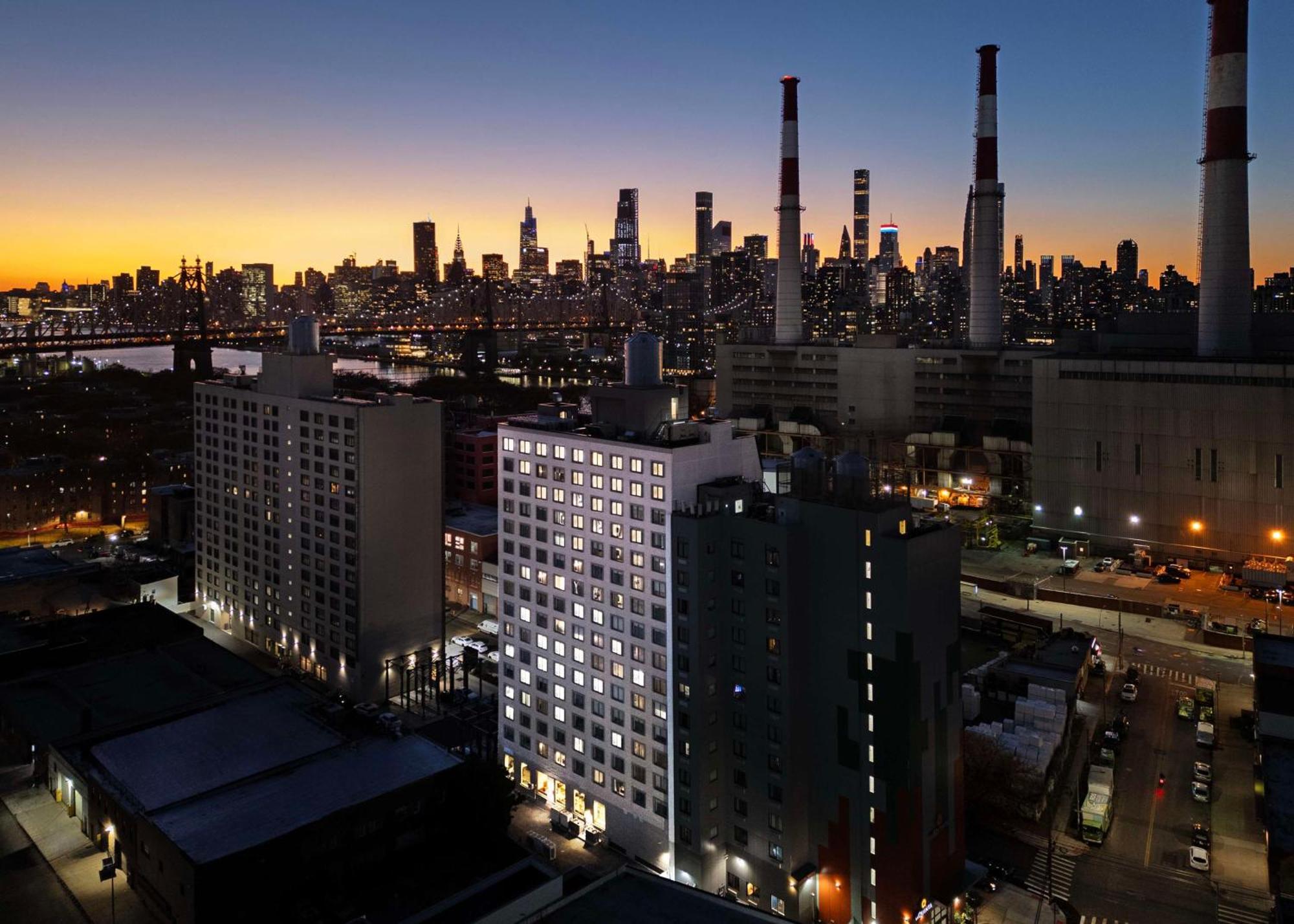 Doubletree By Hilton Long Island City, Ny New York Dış mekan fotoğraf
